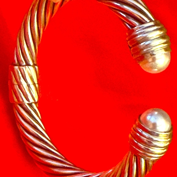 WOW POSHMARK - Authentic David Yurman Sterling Silver Bold Pearl Bangle Bracelet - Picture 15 of 15